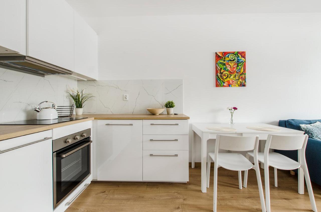 Goldaparts Gdanska Łódź Buitenkant foto